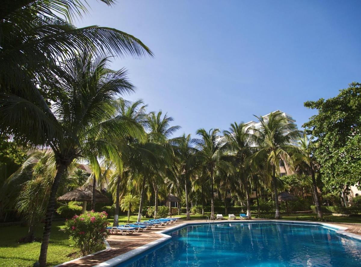 Cozy Loft With Pool, One Block From The Beach! Cancun Exterior photo