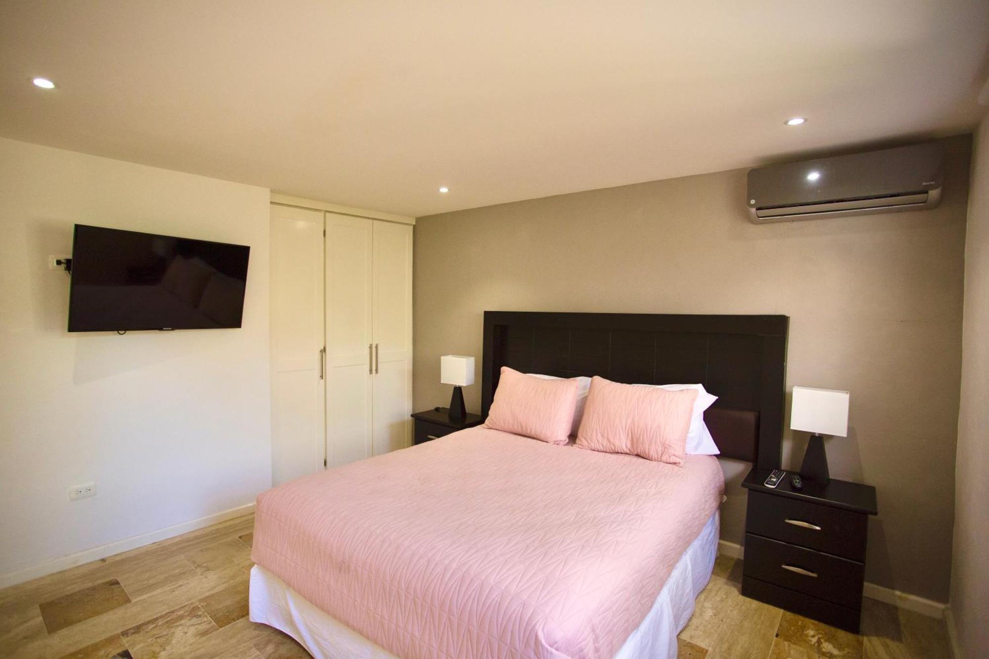 Cozy Loft With Pool, One Block From The Beach! Cancun Exterior photo